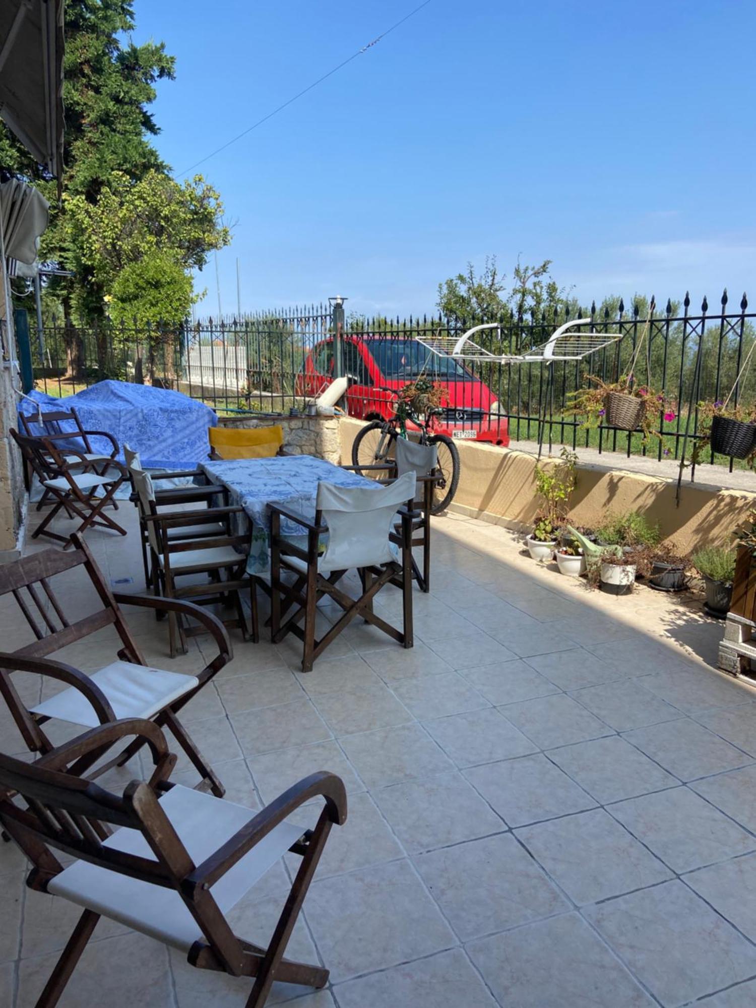 ένα πλήρως εξοπλισμένο εξοχικό Holiday home *