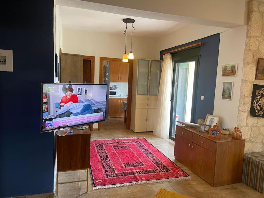 ένα πλήρως εξοπλισμένο εξοχικό Holiday home Kriopigi