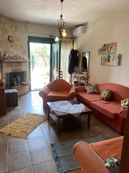 Holiday home ένα πλήρως εξοπλισμένο εξοχικό *